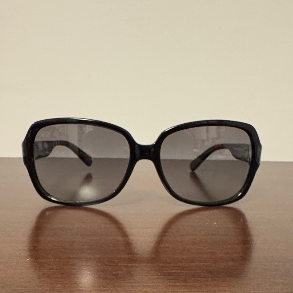 Coach Black Sunglasses HC 8030 (L905 Kit) 5002/11